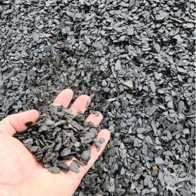Ardoise Pilée 5/15 mm - Paillage Décoratif Minéral | MonBassin.fr