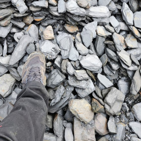 Ardoise Pilée 40/100 mm - Plaquettes Décoratives | MonBassin.fr