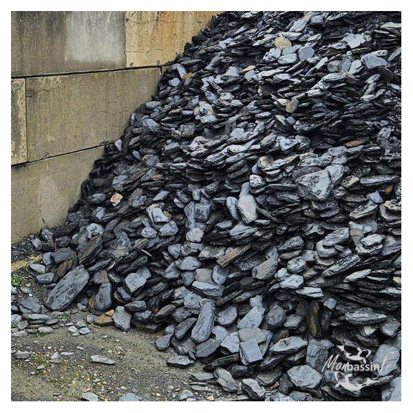 Dalles ardoise pilée 120 mm enrochement gris anthracite détail