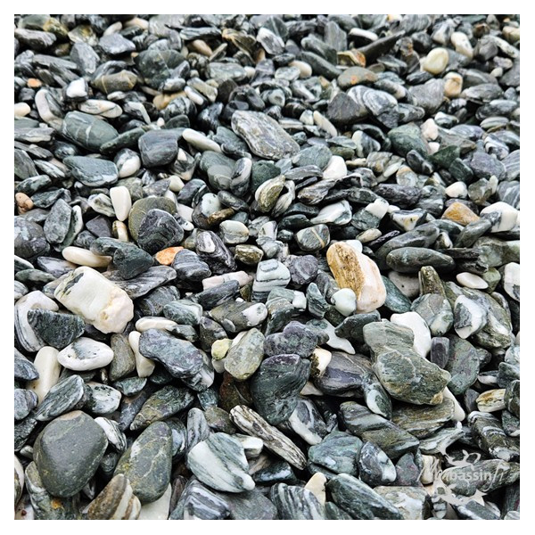 Galets Anatolia 10/30 mm texture verte grise et blanche détail
