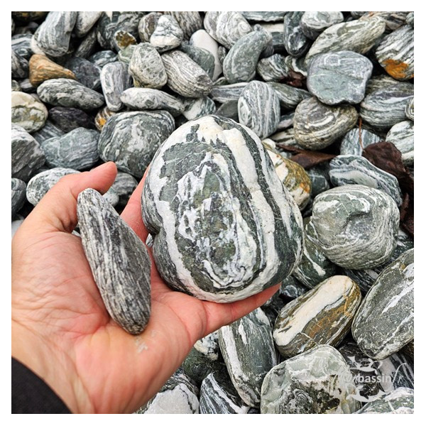 Galets Anatolia 60/100 mm - Gros Galets Veinés | MonBassin.fr