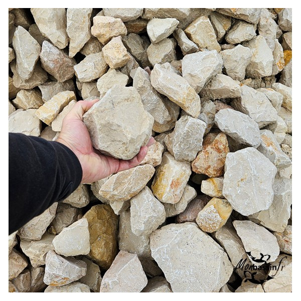 Roche Jura grès calcaire 80/150 mm tenue en main face de cassure beige MonBassin