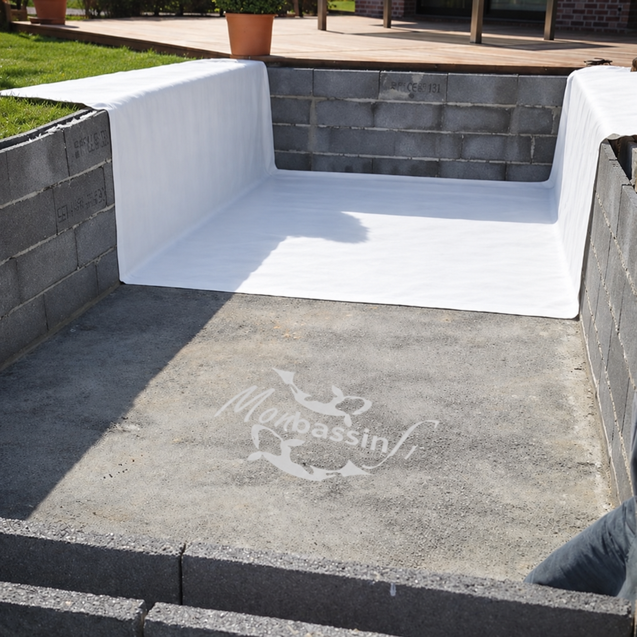 collage angle EPDM bassin
